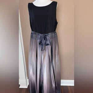 Event dress!! SLNY Satin Maxi Skirt with pockets in Black and Gray